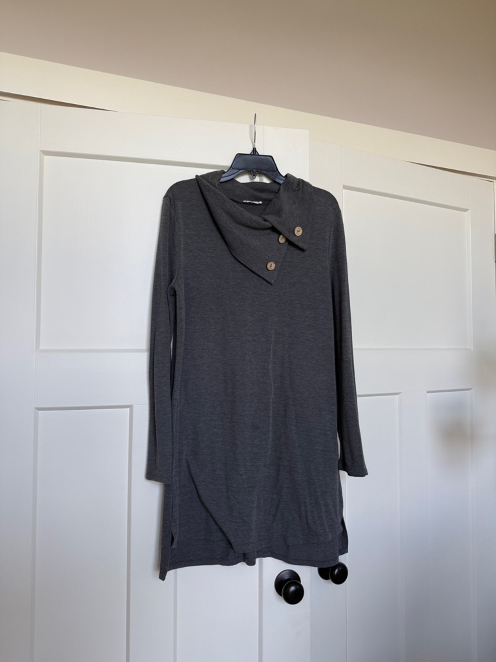 Million Bullpup Charcoal Gray Button-Neck Long Sleeve Tunic